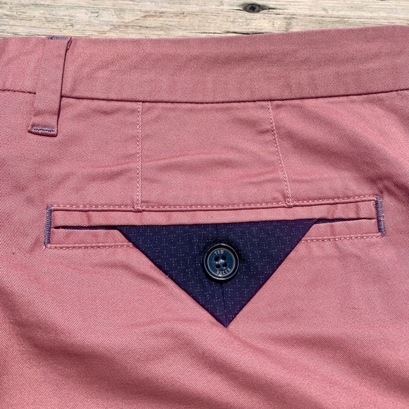 Ted Baker London Men’s Shorts - Size 36R, Dusty Rose - Picture 5 of 10